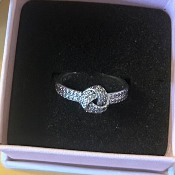 PANDORA Love knot sparkling silver ring with cubic zirconia NIB Size 7 - Picture 7 of 8